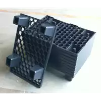 Foto articolo dell\'articolo microPALLET® in Plastica 400x600 mm. a maglia esagonale  Peso Tara Kg. 1,5